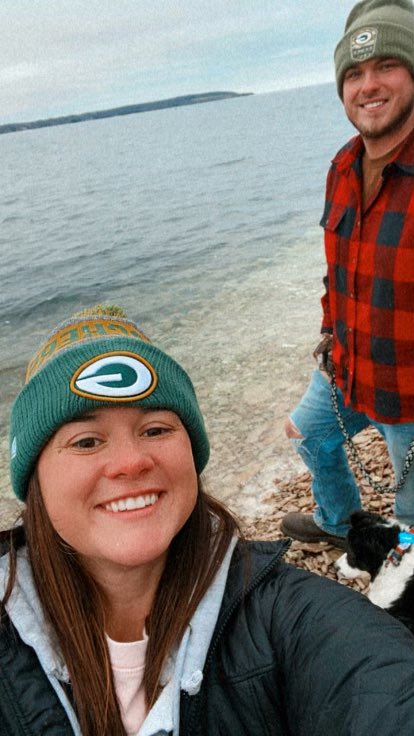 bcleveland59's tweet photo. 2020 has definitely had its ups and downs. But right now, everyone’s just gotta look at the up sides. Looking back, it’s been a pretty great year. #2020 #WalleyeRun #Weddings #Mallards #Adventures https://t.co/5Gni7nAHVR