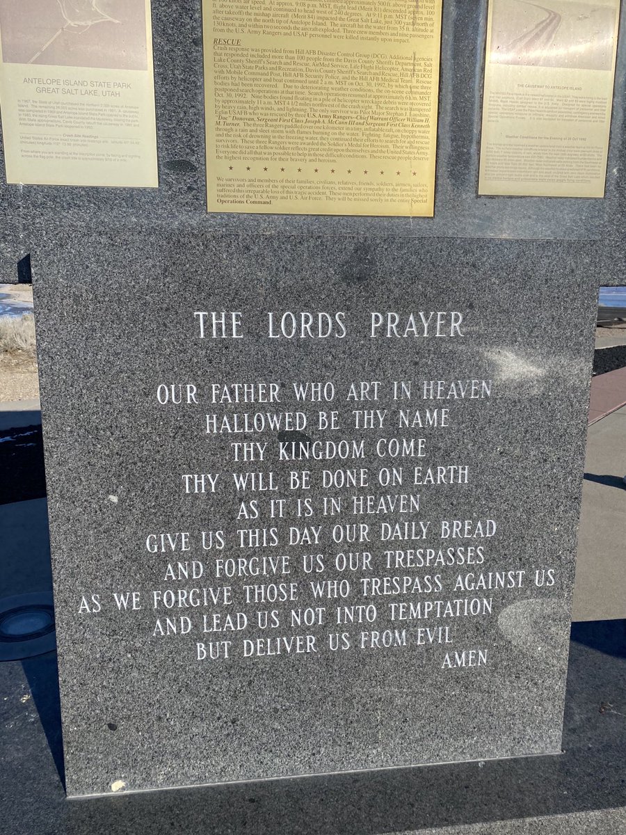 lcarricaburu's tweet photo. If you’re going to spend a bunch of money on a beautiful memorial, don’t you think you should put up the funds for an apostrophe? #alwaysaneditor #antelopeisland https://t.co/wemuI1x1GD