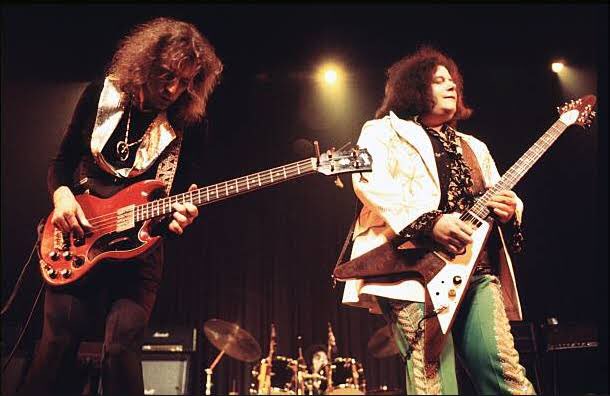 Sin Hentaj クリスマスイブにまでまた悲しいニュースです リッチー ブラックモアやマイケル シェンカー エディー ヴァン ヘイレンやランディー ローズにまで影響を与えたロックギターの伝説 Mountainのレズリー ウェストが75歳で亡くなりました 炎の