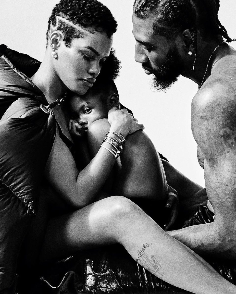 blacktwiterthrd's tweet photo. Black Love 🖤 https://t.co/2cuGuhXbW2