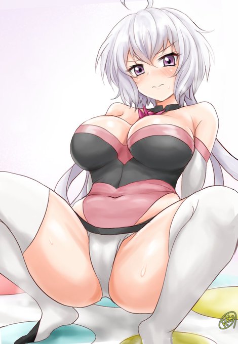 ギアインナー雪音クリスちゃん肉。 