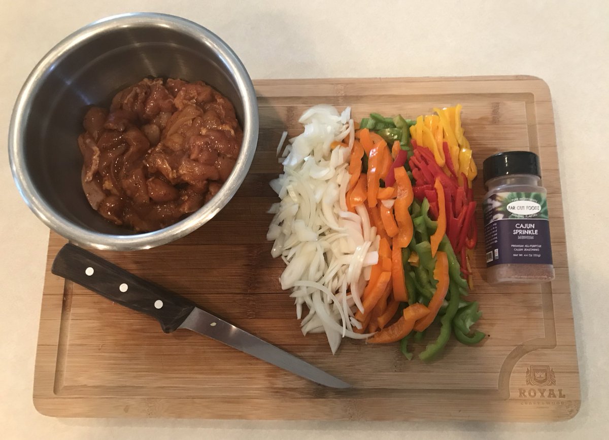 Chicken Fajitas on the new Pit Boss Griddle. 
I love experimenting, so trying Thighs instead of Breasts. Chicken seasoned w/<a href="/SimpleTruth4U/">SimpleTruth</a> Fajita Seasoning. Green &amp; Orange Peppers, Red &amp; Yellow Sweet Peppers and White Onions.  Veggies seasoned with <a href="/FarOutFoodz/">FarOutFoodz - PURE & Fresh!</a> Cajun Sprinkle.