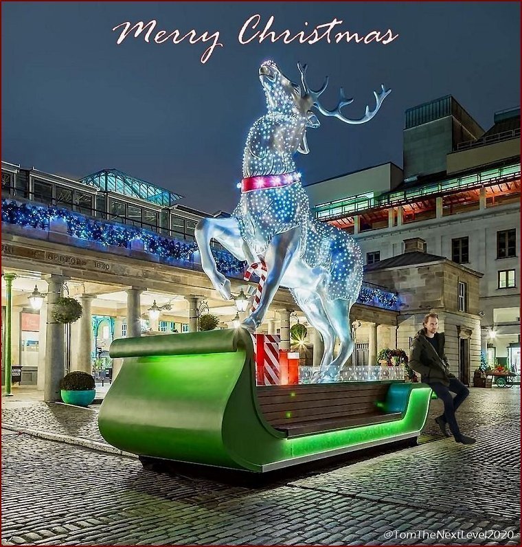 TomTheNextLevel's tweet photo. Merry Xmas #HiddleSisters 🎅🎄🥂🎁🎉😙❤️💜❤️ 
(I couldn't decide which one I like best so here's all 😆 PART 3) #TomHiddleston #Christmas2020 #Christmas #MyEdits https://t.co/mB03YxM3ZE