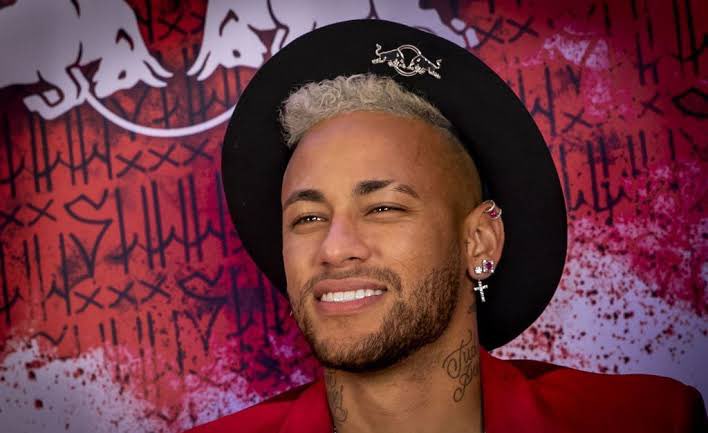 futebol_info's tweet photo. Neymar fará festa de Réveillon para 50 convidados em condomínio de luxo no Rio de Janeiro.

🗞 O Globo https://t.co/Ei5lOMVqot