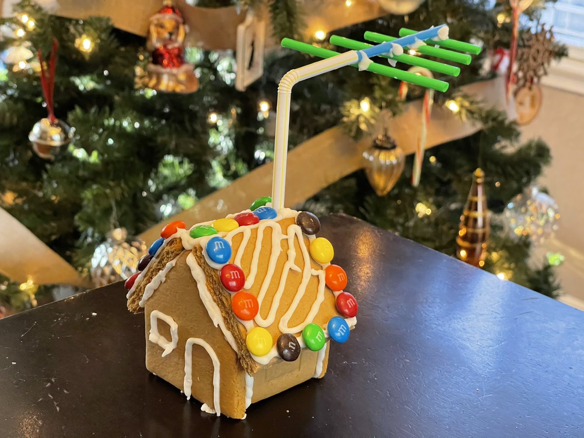 HamRadioTV6's tweet photo. If you need me, I’ll be in the new shack working some DX! Merry Christmas &amp; Happy Holidays. https://t.co/N3YfI1GWrK