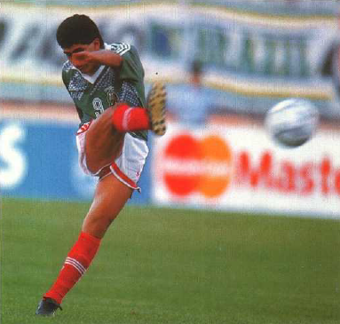 Para 1991 volvió con Adidas y vistió el modelo que se ha dicho seria el oficial de haber disputado el mundial de 1990.