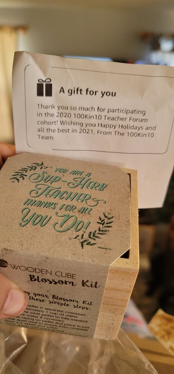 Got a wonderful surprise present in the mail from @100Kin10 This organization is changing STEM education and I am so happy to be a part of it. Thank you <a href="/Talia100K/">Talia Milgrom-Elcott</a> #BlessedAndGrateful 
#StemIsMyFuture <a href="/STEMisMyFuture/">Heidi Ragsdale</a>