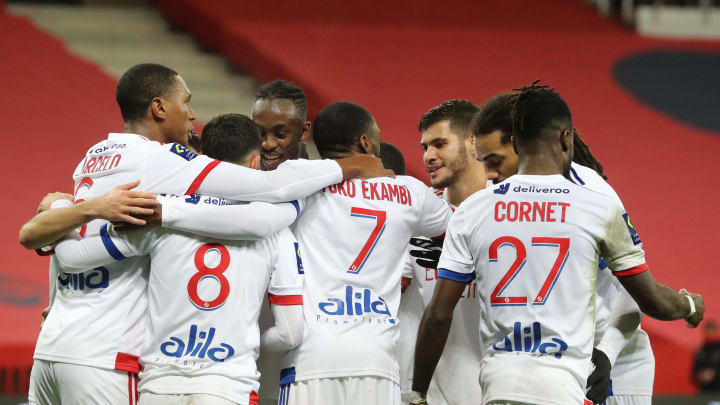 C'est la trêve hivernale, on fait le bilan de cette belle demi saison pour chaque poste avec une note sur 10.Thread