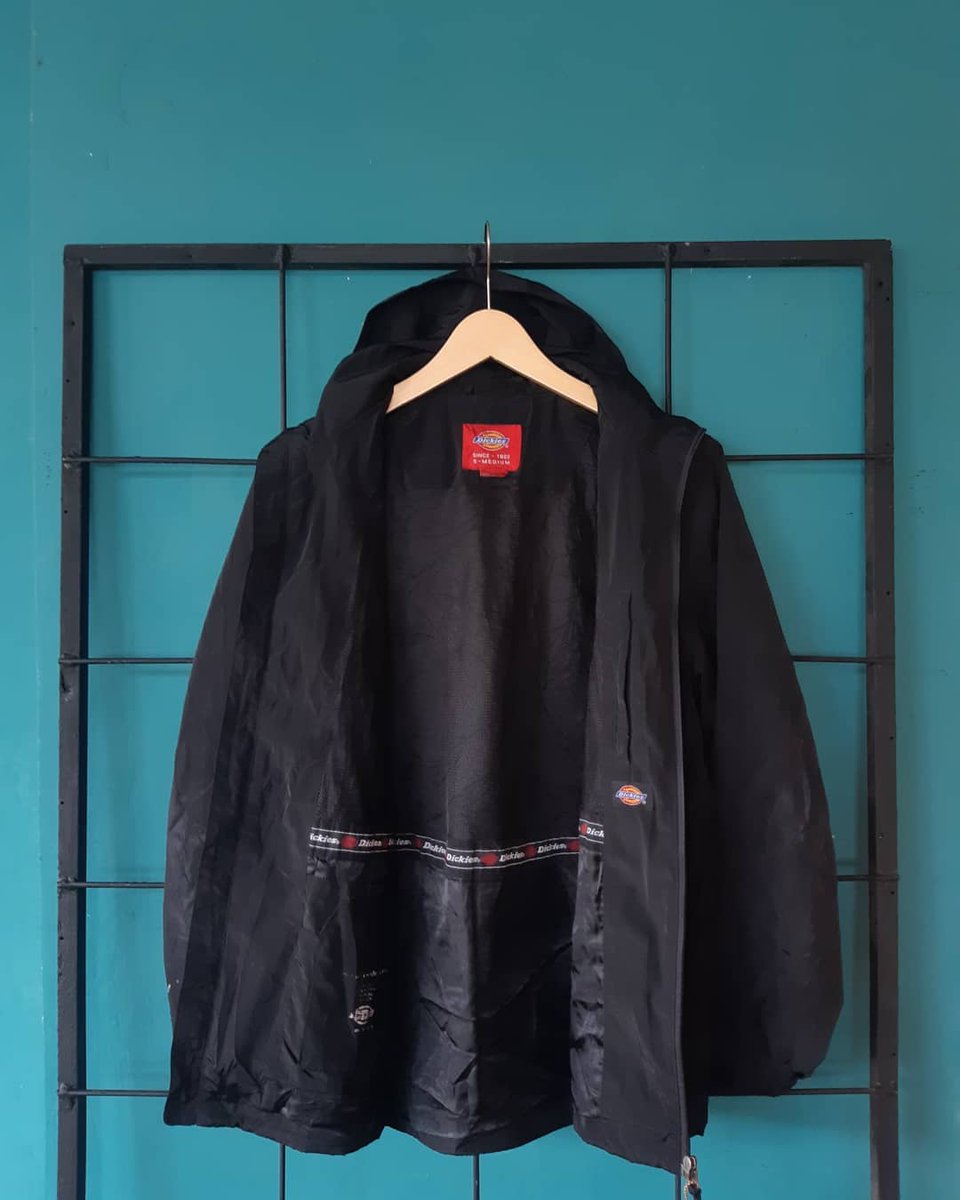 amongdagang's tweet photo. Dickies
Size M

Good condition/ Used / 2nd
Warna pekat
Kondisi 98%

❗❗Harga?? Tanyakan❗❗

Fast respon klik link in bio.
#arcteryxsecond #berghaussecond #mhwsecond #scarpasecond #mammutsecond #napapijrisecond #fjallravensecond #tnfsecond #patagoniasecond #dickiessecond https://t.co/ydd0zMixB4