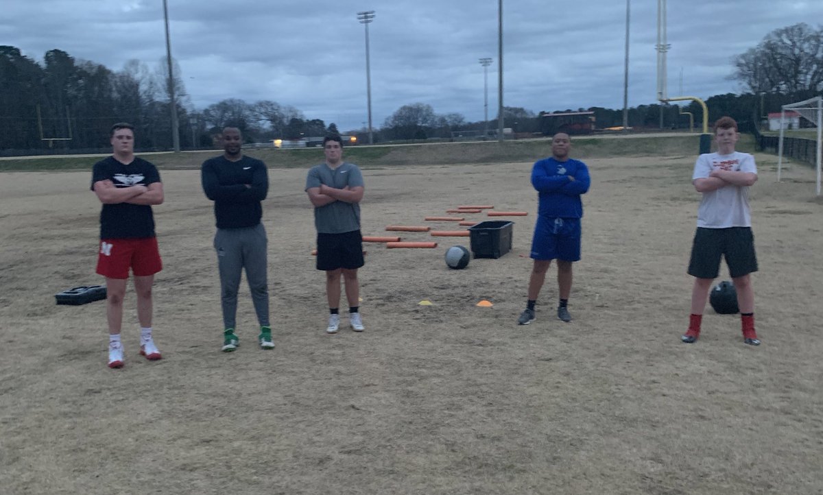 Great job fellas!! Glad to have my OG's back from college <a href="/FritzscheJimmy/">Jimmy Fritzsche</a> (Nebraska) and <a href="/Cam72Jiggy/">Cameron Thomason</a> (Limestone) <a href="/HunterTaylor74/">Hunter Taylor</a> <a href="/BryceSmith62/">Bryce Smith</a> <a href="/jalenwilliams/">jalen williams</a>! #BUILTDIFFERENT #BUILTTRAINTOUGH #CREATINGKINGS