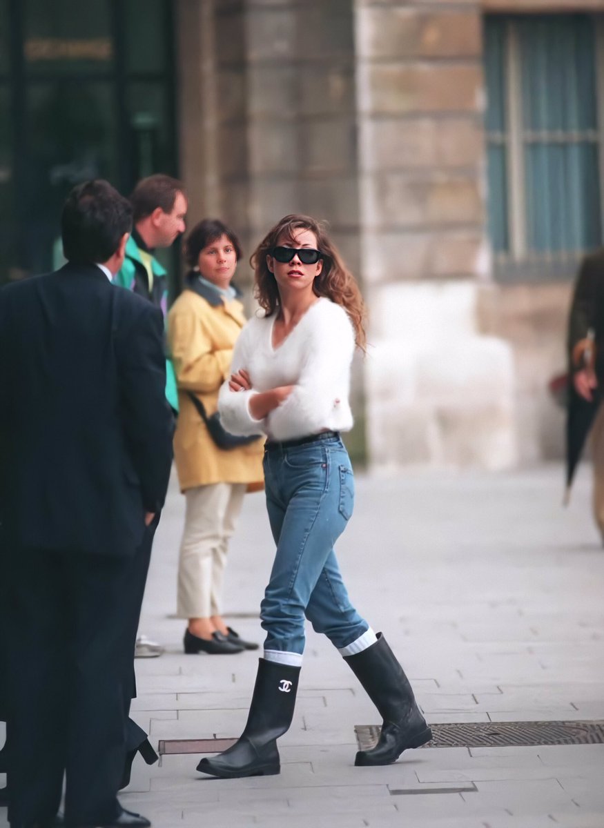 mariah carey’s looks in the 90s; a thread