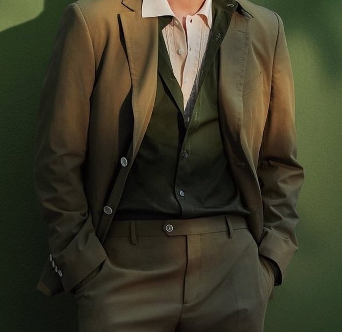 “who in kpop?” but it's actually Rowoon from SF9; a thread