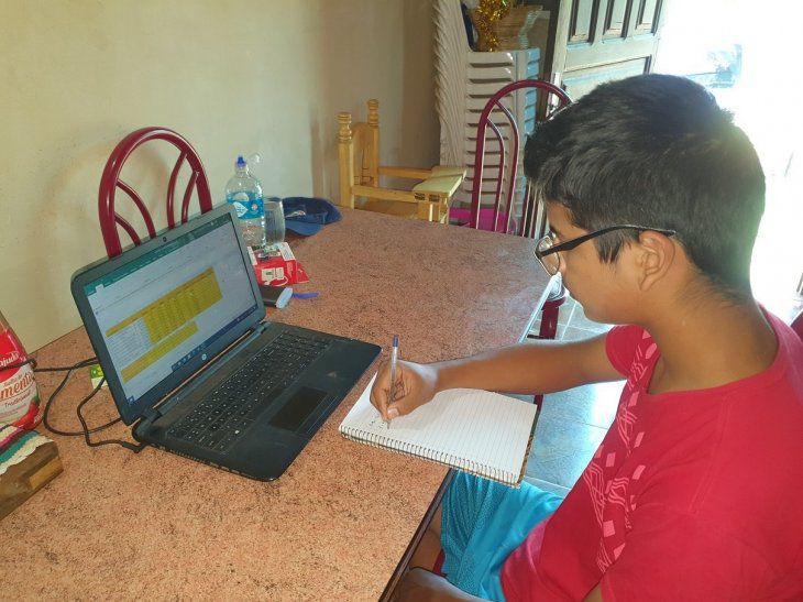 HelloOven's tweet image. Se busca a Daniel. Le queremos regalar una computadora nueva de paquete. 

Mi querido Daniel te saluda Rafael Gonzalez el dueño de esta carnicería. Como vos comencé sin recursos pero eso jamás me detuvo, te busco para que sigas avanzando en tu largo camino.

Sos un ejemplo.