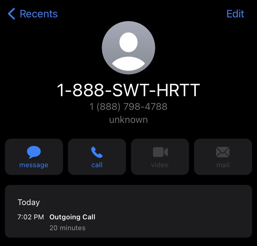 kaffine101's tweet photo. OMG I got to talk to one of my favorite artist @RUSSELLislovely ! I’m so excited to hear the new album!! https://t.co/RGsYPJA6ur