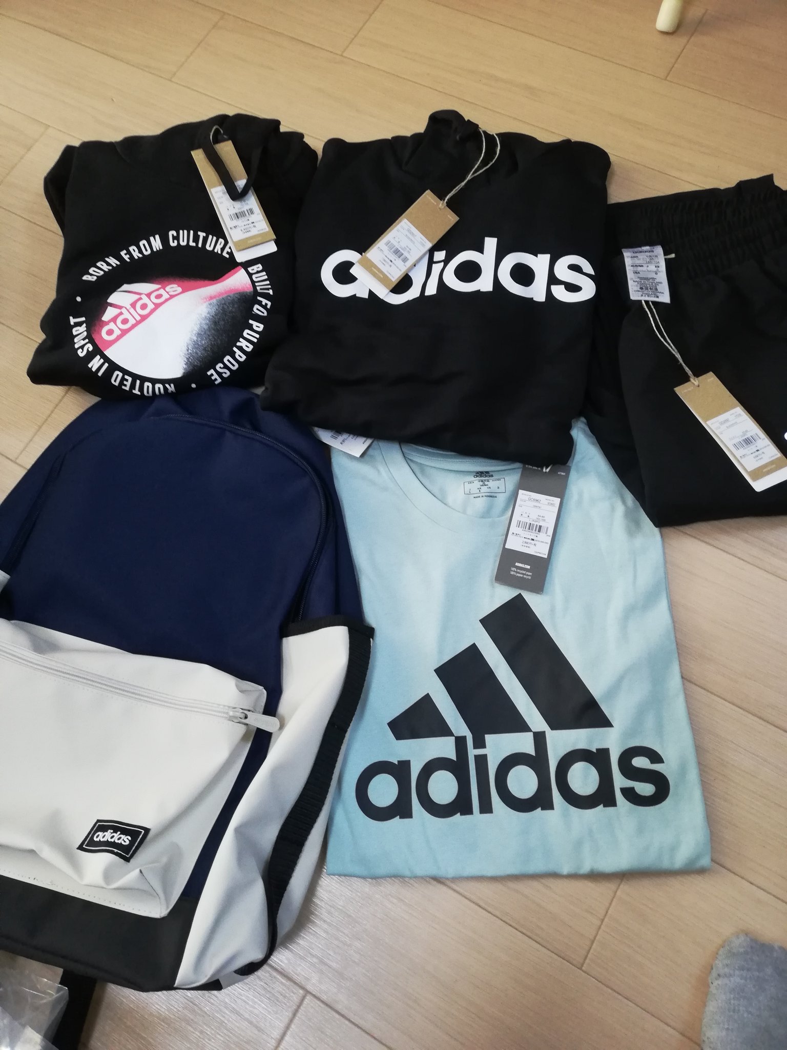 画像 Adidas福袋21 レディース T Co Ekg1vlx6dj まとめダネ 画像 Adidas福袋21 レディース T Co Ekg1vlx6dj まとめダネ