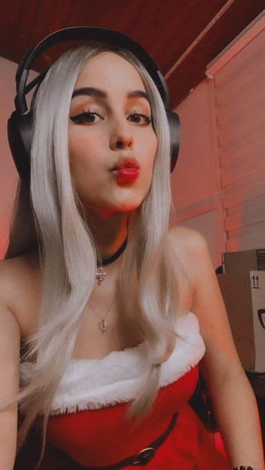 Buenas noches, ya en stream  https://t.co/wcNc7vUkDz ❤️ https://t.co/xMhusKf5fi