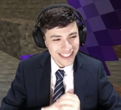 Ok guys im sorry for the gore thread, heres a real thread this time of george in a suit. /srs /safe
