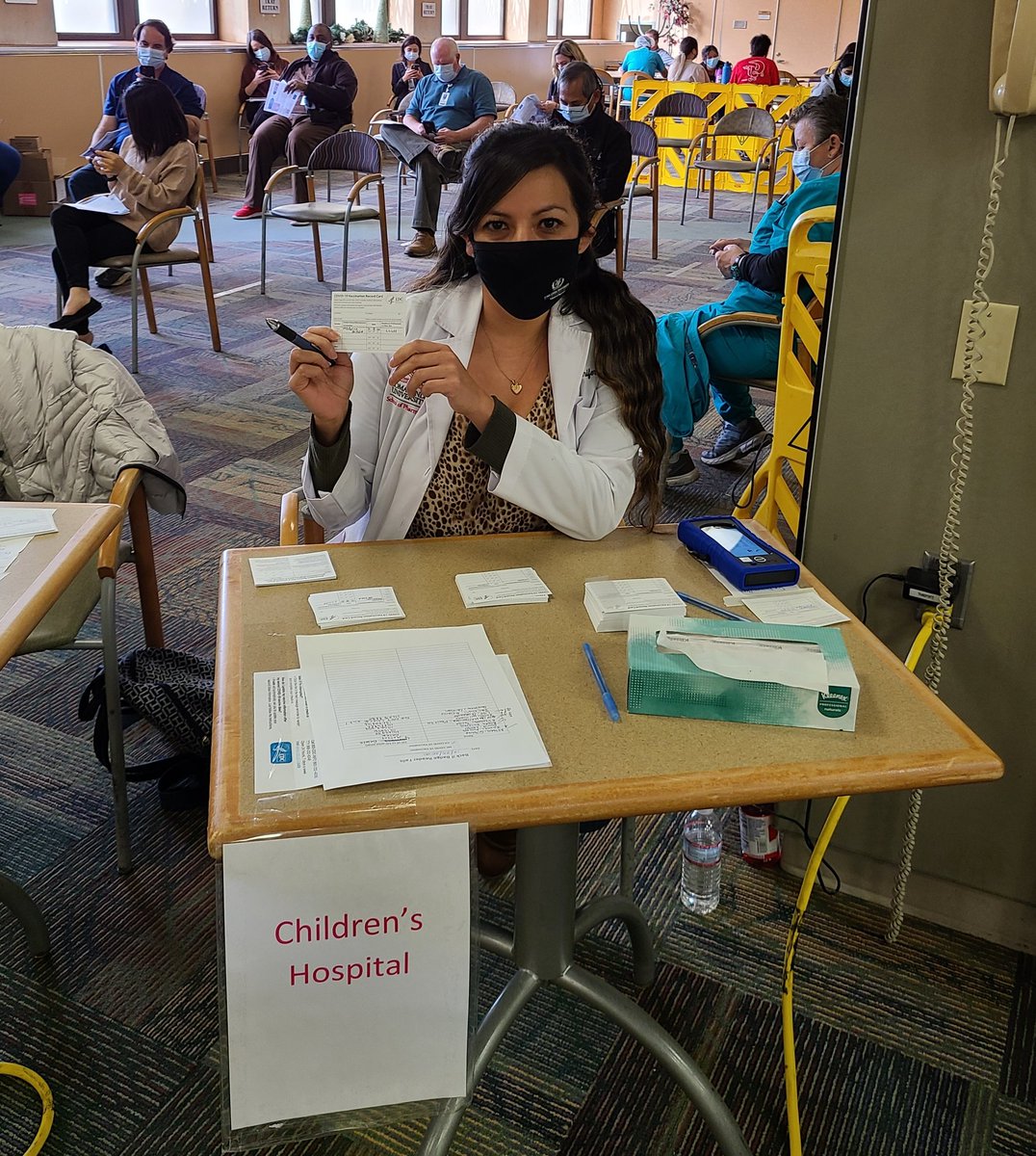 VeteranMedicine's tweet photo. I received my Moderna COVID19 Vaccination today and gave about 100 others theirs today... To be continued tomorrow morning ♡ https://t.co/qIjSRBoYMU