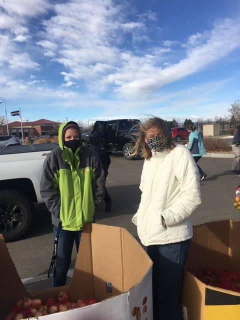 mrsboresen's tweet photo. The Interact Club superheroes hard at work!!! #Weldcountyfoodbank #RHSInteract https://t.co/I6R5cUpJXr