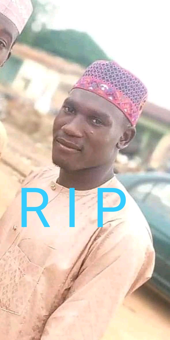 Nazeer_Bigvice's tweet photo. Innalillahi wainnailaihirrajiun One of my friends death in hands of kidnappers after paying Ransom money my thoughts are with entire family of alhaji Ali Na'nana, ya Allah have Marcy on us don't let this unrighteous people keep ruling us @gwaska_dsd @Suraj_Skudu @SurajAbdallah1 https://t.co/0WoxgvFRzx