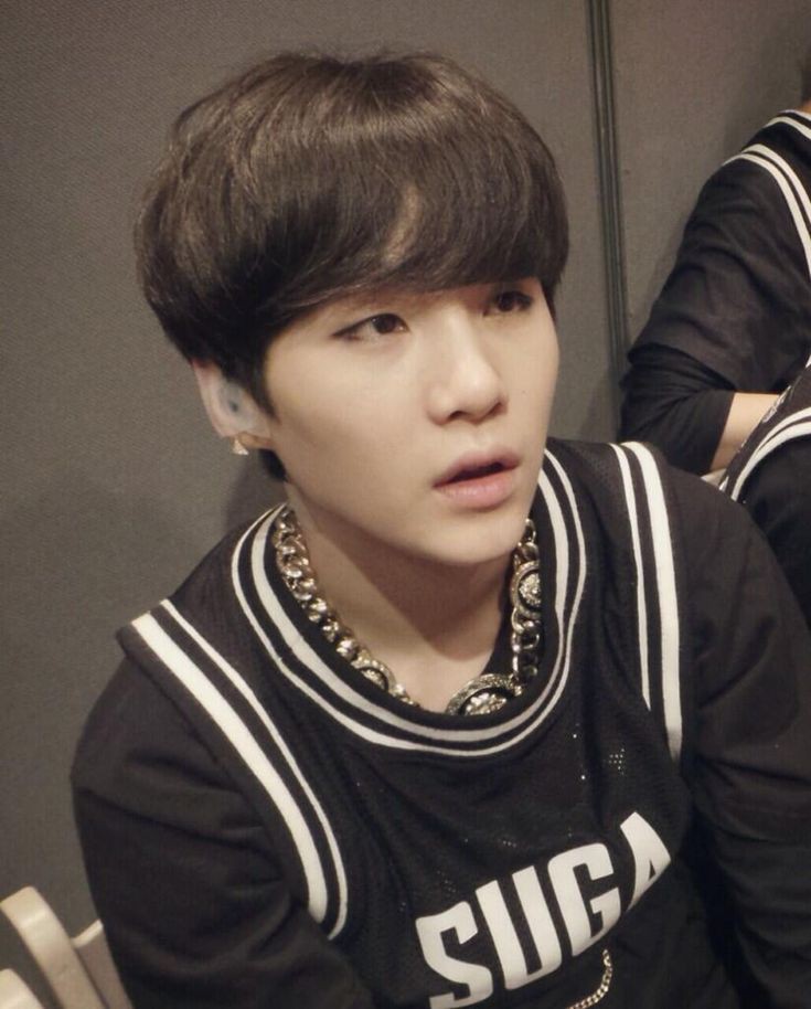yoongi old pictures that can make you miss him more; a thread