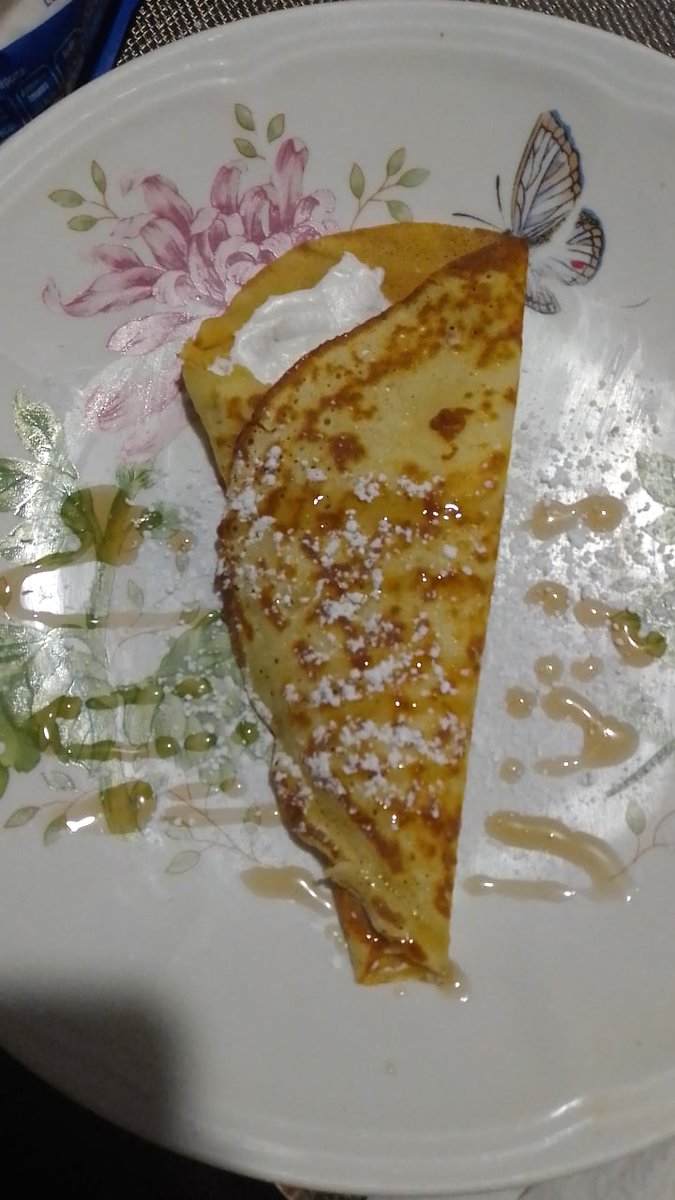 aurxnkar's tweet photo. #Karchef muy tarde pero Riko 😋 mi crepa JQJSJSJ https://t.co/jvt7K3vWz9