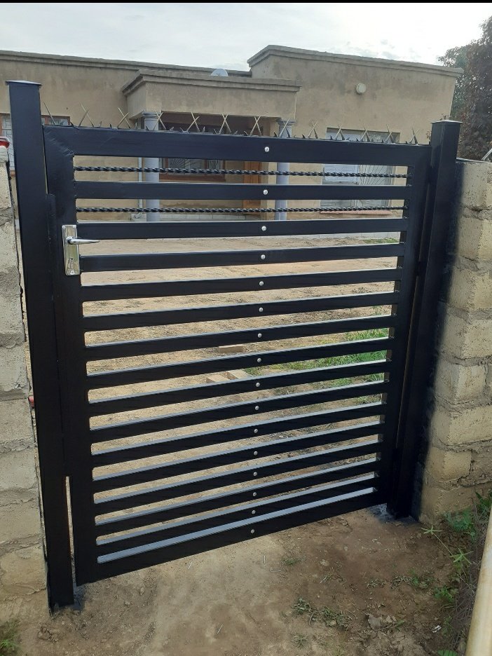 mosela_engineer's tweet photo. 📢 📢📢📢📢📢📢📢👷🏿‍♂️
📌  Gauteng 
☎️ 0711749495/0817442739
🌐 https://t.co/SVMyjkvVAv
🗜🧰 Structural Steelwork
⛓🔗Pipework
⚙🔩Mechanical Engineering 
🏗🧱Construction 
✌🏾
#DJSBU https://t.co/BkDSXtlqyx