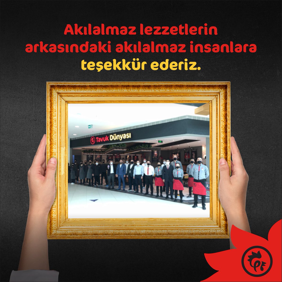 Tavuk Dünyası’nın akılalmaz lezzetlerinin arkasında akılalmaz insanlar çalışıyor. Türkiye’nin 50’den fazla şehrinde 200’ün üzerinde restoranında çalışan tüm personellerimize teşekkür ediyor, Dünya Mağazacılar Gününü kutluyoruz. 
#TavukDünyası #MağazacılarGünü #AkılalmazLezzetler