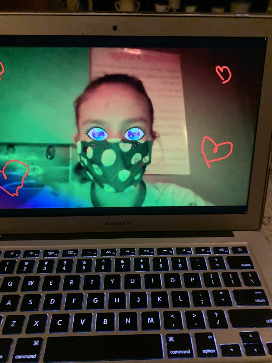 RCSDKing's tweet photo. We had a little fun today with flipgrid. We watched the movie Maniac Magee and then students had to do a Flipgrid comparing and contrasting the book to the movie. #NWREKing #NWRE https://t.co/hK3l4vjIzh