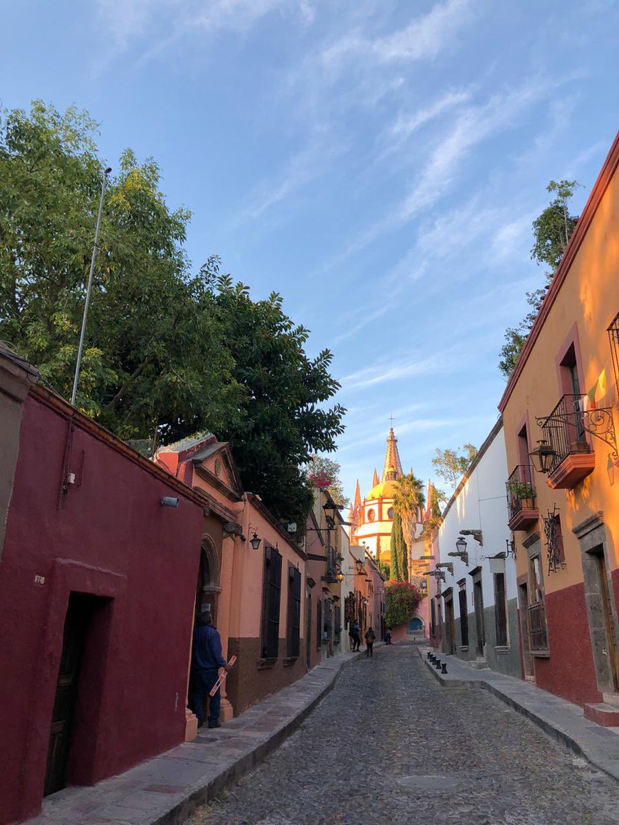 paladarmex's tweet photo. Vivimos la #SunsetExperience viendo una maravilloso atardecer dese Belmond Casa Sierra Nevada ❤️. #ExperienciaEnLaSolariega. 🌅 https://t.co/g78wawjL65