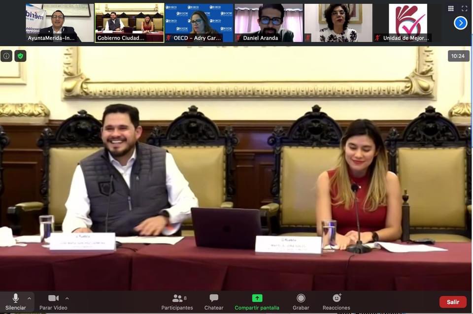ing_jochan's tweet photo. Representando al #AyuntaMerida , con la ponencia “Mejores Prácticas Municipales del Municipio de Mérida” en el "Encuentro Virtual de Mejora Regulatoria, Mejores Prácticas Municipales, Puebla Ciudad.
#ayuntameridanumero1mejoraregulatoria https://t.co/hYt4QxAjY4
