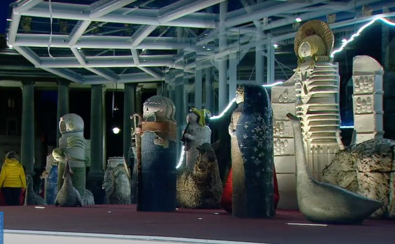 WaitForChrist's tweet photo. Ancient Astronauts and Egyptian Symbols on Display in this year’s Nativity in St. Peter’s Square #SatanComesFirst #WaitForChrist #EndTimes
#Rapture is a lie!
https://t.co/G008wSY2zK https://t.co/htgW7I6e8Y