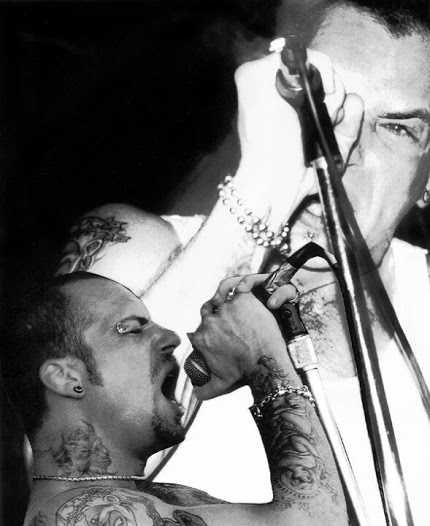 Skull_of_Rock's tweet photo. 11 de diciembre de 1998. Muere Lynn Strait en Santa Bárbara, California, Estados Unidos. Fue un cantante y compositor estadounidense. Fue el cantante principal y letrista de la banda de nu metal Snot. Strait nació en la ciudad de https://t.co/ZKOuEy3QAe
#LynnStrait #Snot https://t.co/GpNLsJNhfn