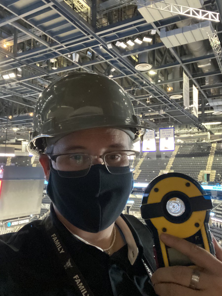 naturenut7's tweet image. Well you know... some times it a #hardhat, #autoleveling, #studfinding, #heatgun, #spongeroller kinda work week. #neverdull #brainbucket #whatsinyourtoolbox