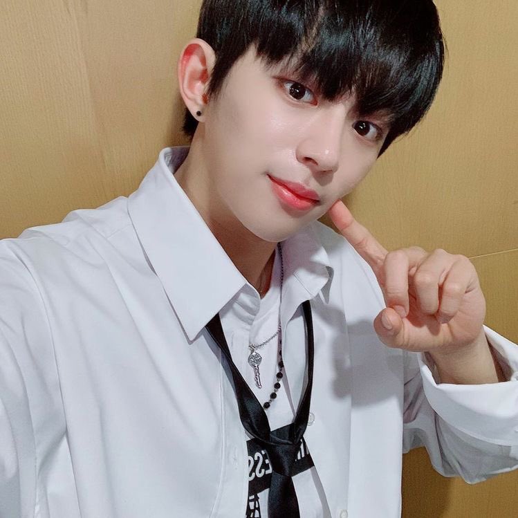 DKB has 2 leaders E-Chan (Changmin) and D1 (Dongil)