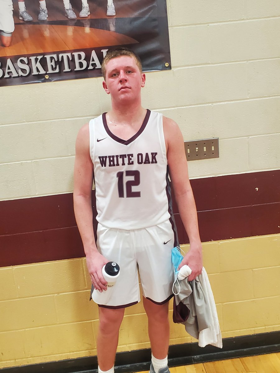 WootersMike's tweet photo. #TaylorMadeHoopsBigGameNight
@EdmondTaylor18

White Oak 45 
Rains 38 

#TaylorMadePicks 

White Oak:
2022 6'3 G/F Landon Anderson 
10pts 9reb
2021 6'0 G Carson Bower
7pts 8ast 3stl

Rains:
2021 6'4 G/F Drake Hurley
15pts 8reb 4stl

2022 5'8 PG Kori Foster
9ast 5reb 3pts https://t.co/ctHIrlfod0