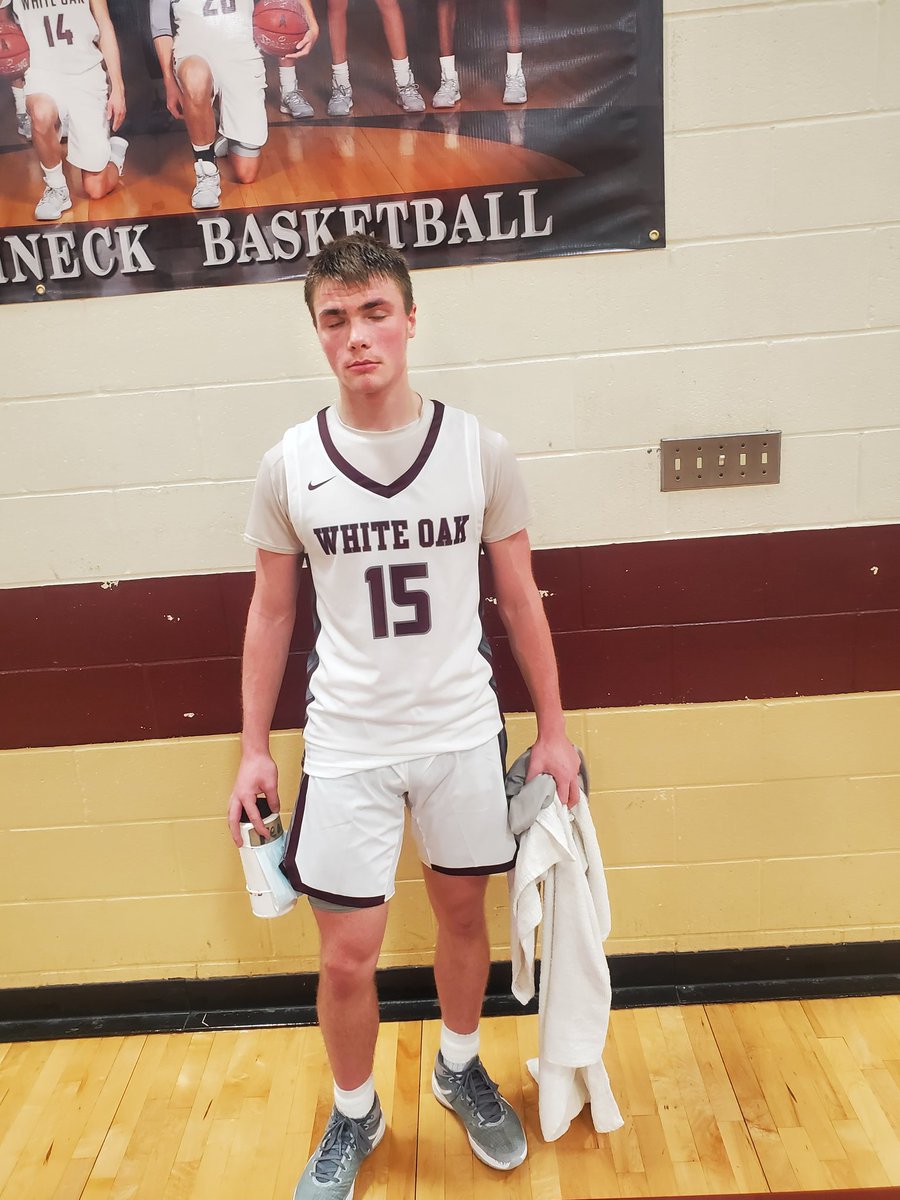 WootersMike's tweet photo. #TaylorMadeHoopsBigGameNight
@EdmondTaylor18

White Oak 45 
Rains 38 

#TaylorMadePicks 

White Oak:
2022 6'3 G/F Landon Anderson 
10pts 9reb
2021 6'0 G Carson Bower
7pts 8ast 3stl

Rains:
2021 6'4 G/F Drake Hurley
15pts 8reb 4stl

2022 5'8 PG Kori Foster
9ast 5reb 3pts https://t.co/ctHIrlfod0