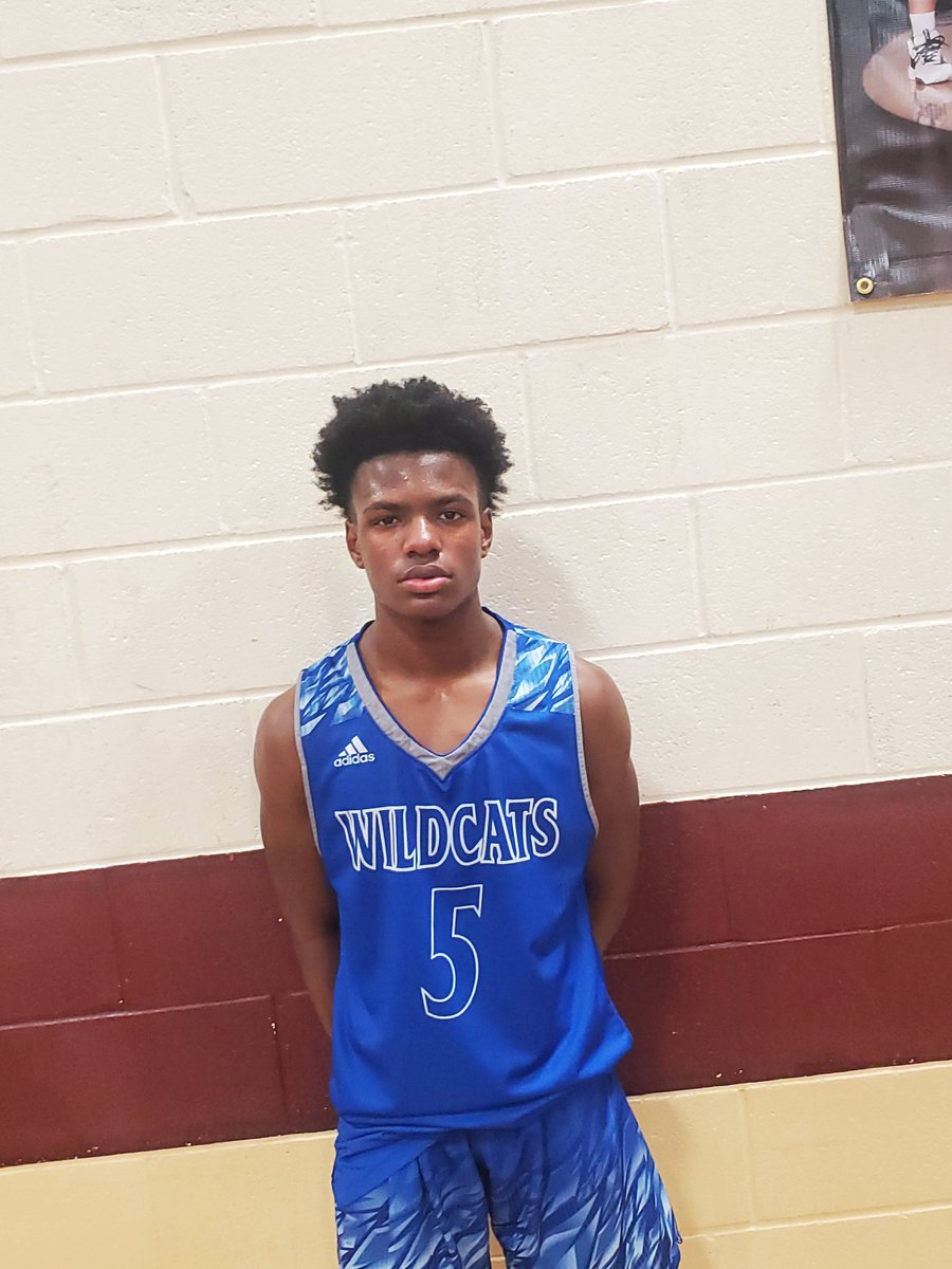 WootersMike's tweet photo. #TaylorMadeHoopsBigGameNight
@EdmondTaylor18

White Oak 45 
Rains 38 

#TaylorMadePicks 

White Oak:
2022 6'3 G/F Landon Anderson 
10pts 9reb
2021 6'0 G Carson Bower
7pts 8ast 3stl

Rains:
2021 6'4 G/F Drake Hurley
15pts 8reb 4stl

2022 5'8 PG Kori Foster
9ast 5reb 3pts https://t.co/ctHIrlfod0