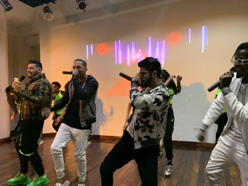 Hosp_D_Luciani's tweet photo. #Entérate Hoy tuvimos una tarde muy agradable y agradecemos a @DaddyRaidan por poner a bailar a nuestros trabajadores con su excelente ritmo. Tomando siempre las medidas de #Bioseguridad @NicolasMaduro @ConCiliaFlores @ivssoficial @MagaGutierrezV https://t.co/yhvHtZjcdT