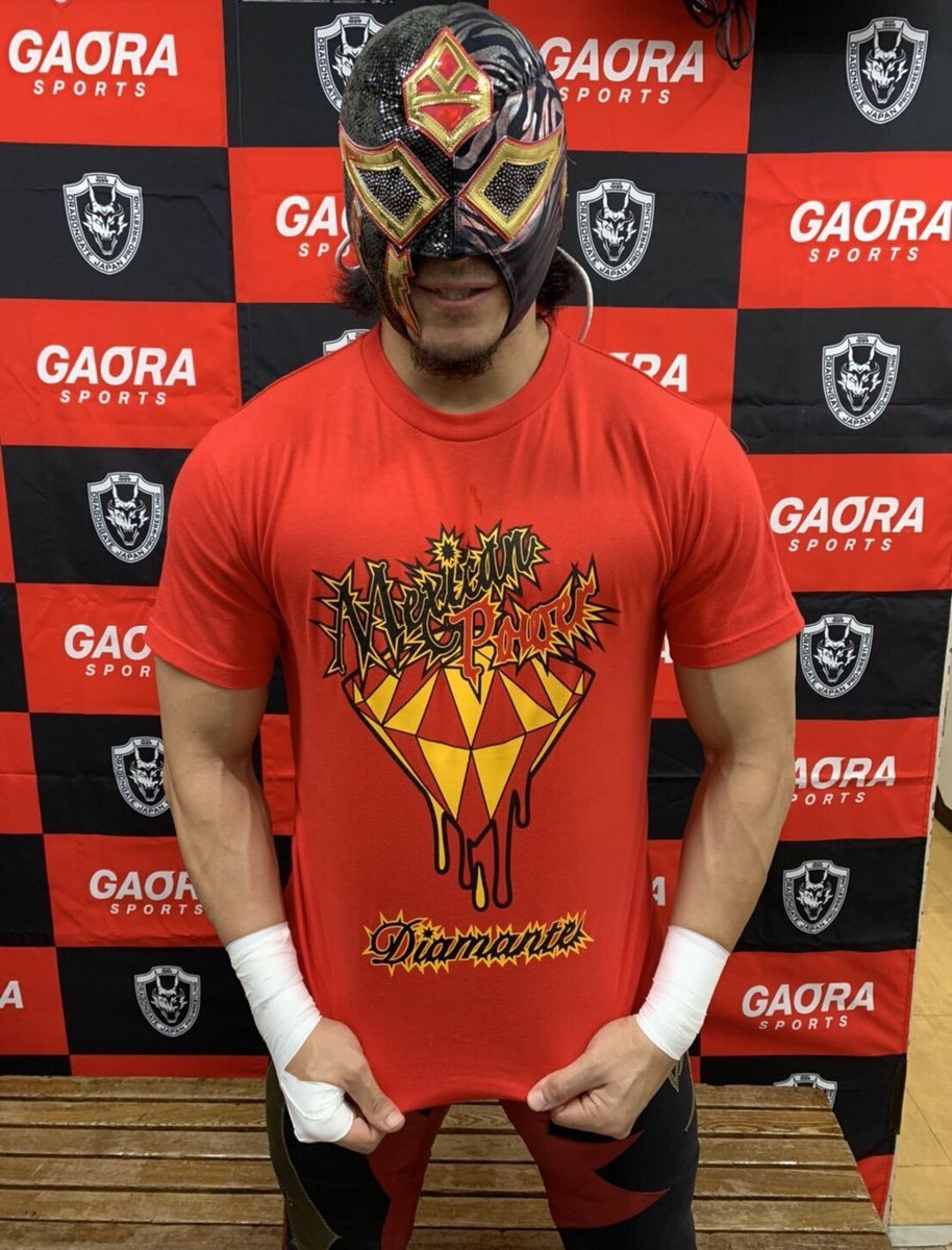 Diamante- ok idk deep abt lucha libre pls don't kill me- (guy) diamante- big dude, moves quick- really a powerhouse- worked some nooj & ajpw shows WHAT- apparently was a bbyface in mexico?- but now he's in r.e.d.- diamante pls free ur muscles- also good hair