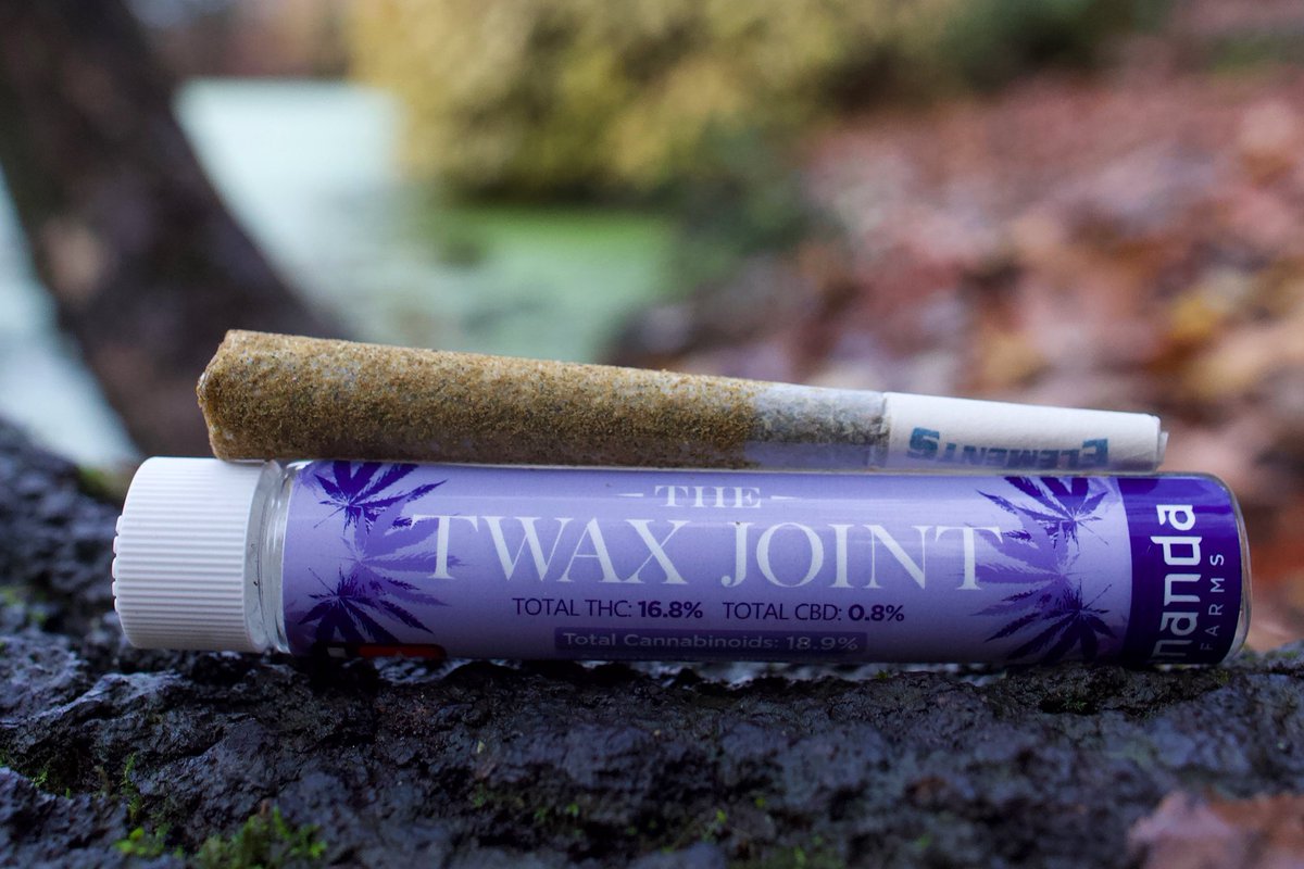 theco2company's tweet photo. Craft Cannabis❌Premium Oil❌Kief
The Twax Joint! 

The Twax Joint

✌️Two time @HIGH_TIMES_Mag Cannabis Cup award winner for #infusedjoint! 🏅🏅

✌️Two time 1st place @DOPE_Magazine Dope Cup Winner for best #infusedjoints!🏅🏅

#cannabis #TheCO2Company #wesmoke #rollone #twax https://t.co/KGuF8ZAyg5