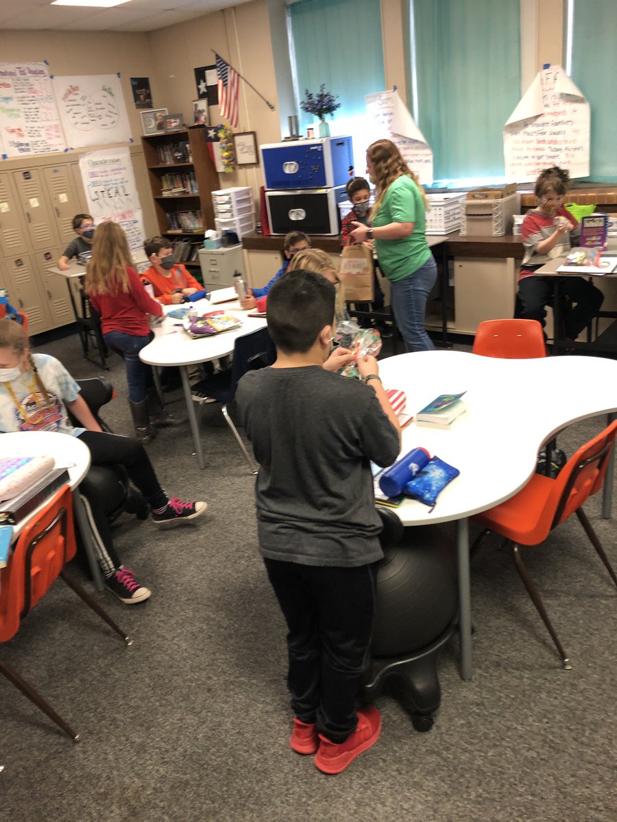 4th grade has been so much fun at Crockett Elementary! I love these kiddos so much and have had the best time teaching them the last 8 weeks! #bestcooperatingteacher #thankful #iamWFISD #Crockett #studentteacher