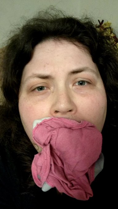 I really want to feel a nice girl cum inside me right now. Any hole she wants https://t.co/FWWAVWbYd