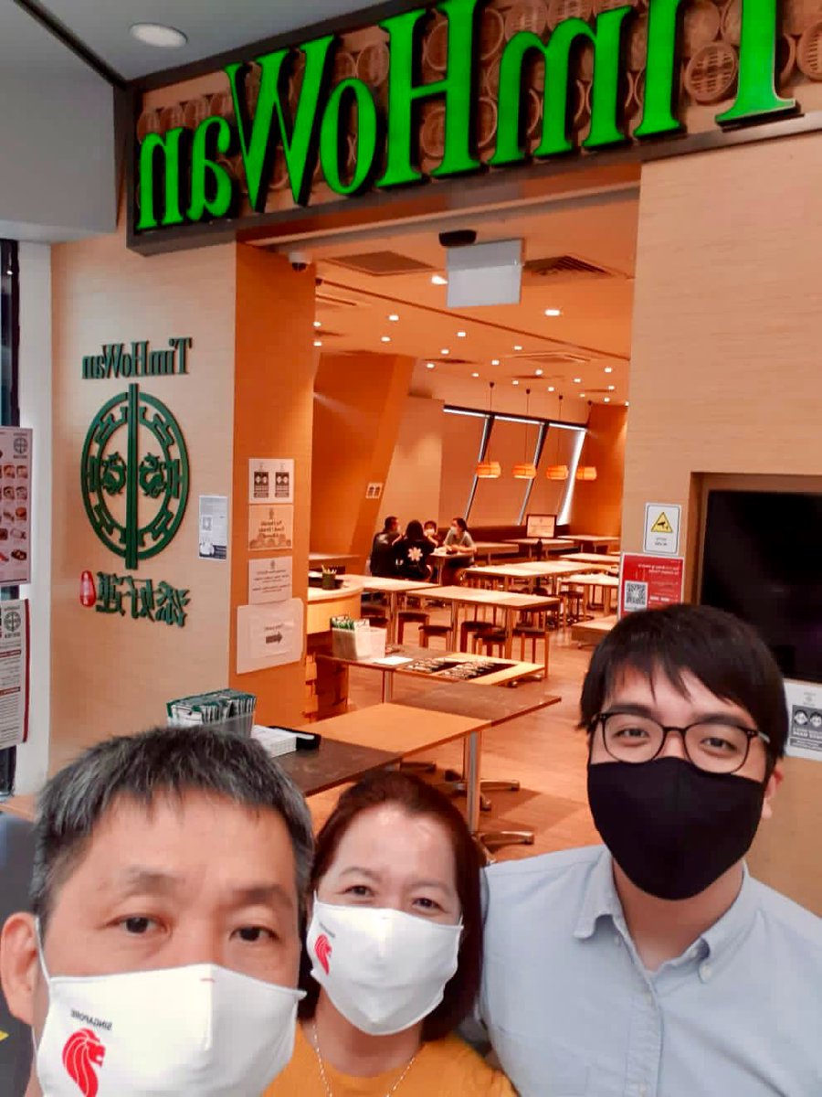 Had a really lovely afternoon chat with  @_gayathiri, who bought coffee and gifted chocolates! This was after a dim sum lunch with my parents.