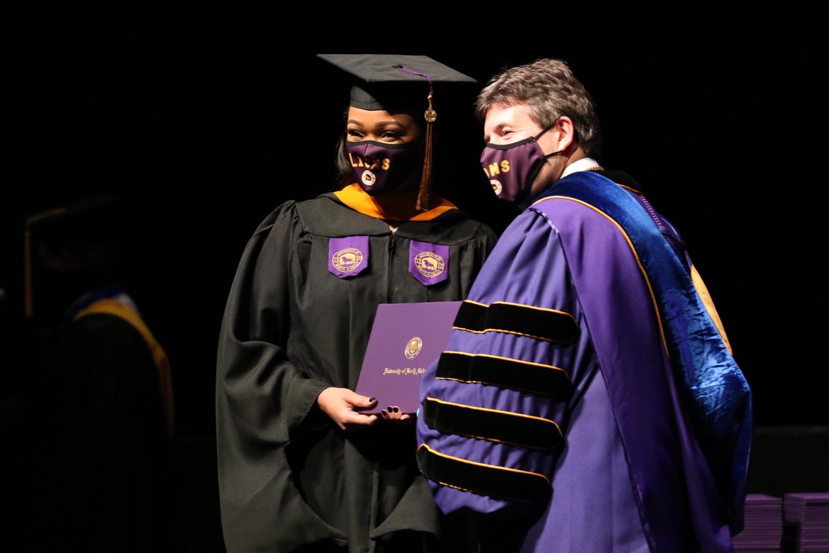 north_alabama's tweet photo. Congratulations to the graduates of the Anderson College of Nursing and the College of Education and Human Sciences! We are so excited to celebrate this milestone with you. And thank you, Dr. Bishop, for sharing your wisdom with our newest alumni. Roar Lions! 🎓 https://t.co/UUR68Zup96