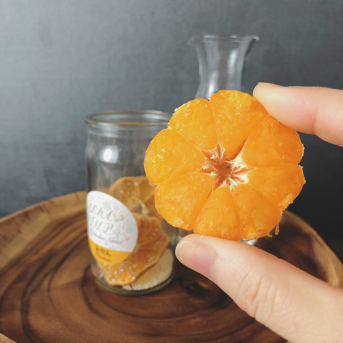 ぽんしゅグリア 公式 日本酒カクテルの素 冷凍したみかんを入れて 熱燗を注ぐ 燗ロック ドライみかんの濃い味と冷凍 みかんの爽やかな香り T Co Ugidhaoazw