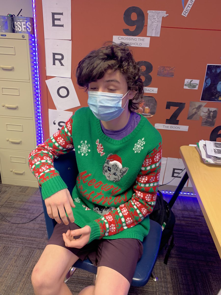 lrolke_EDU's tweet photo. Enjoy these scenes from our WACKY WINTER DAY CHALLENGE. #10daysofcheer #GSESHouses https://t.co/FxWxJBEiOp
