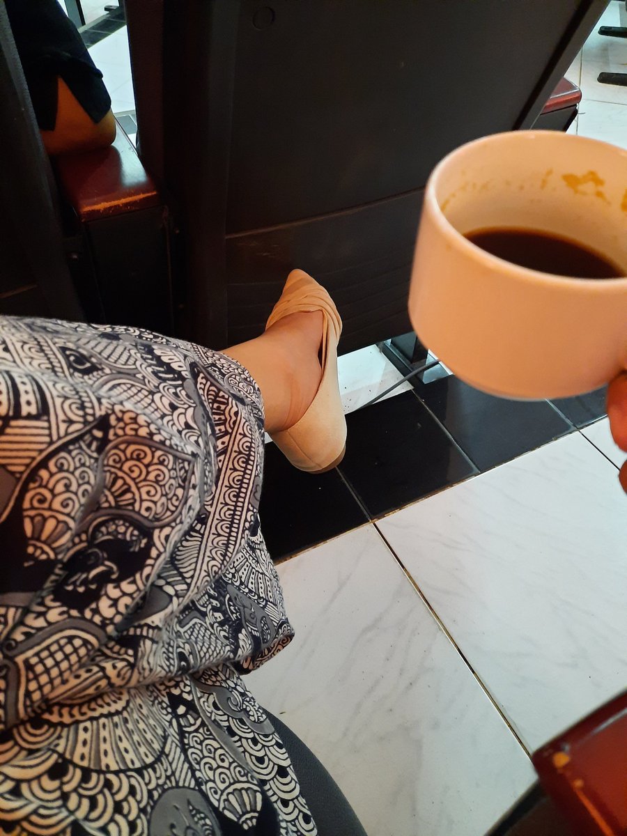 indiebeetee's tweet photo. Workshop day 2 #theater #performingarts #coffee #palazzo #indianprint https://t.co/AQXfnPQT7I