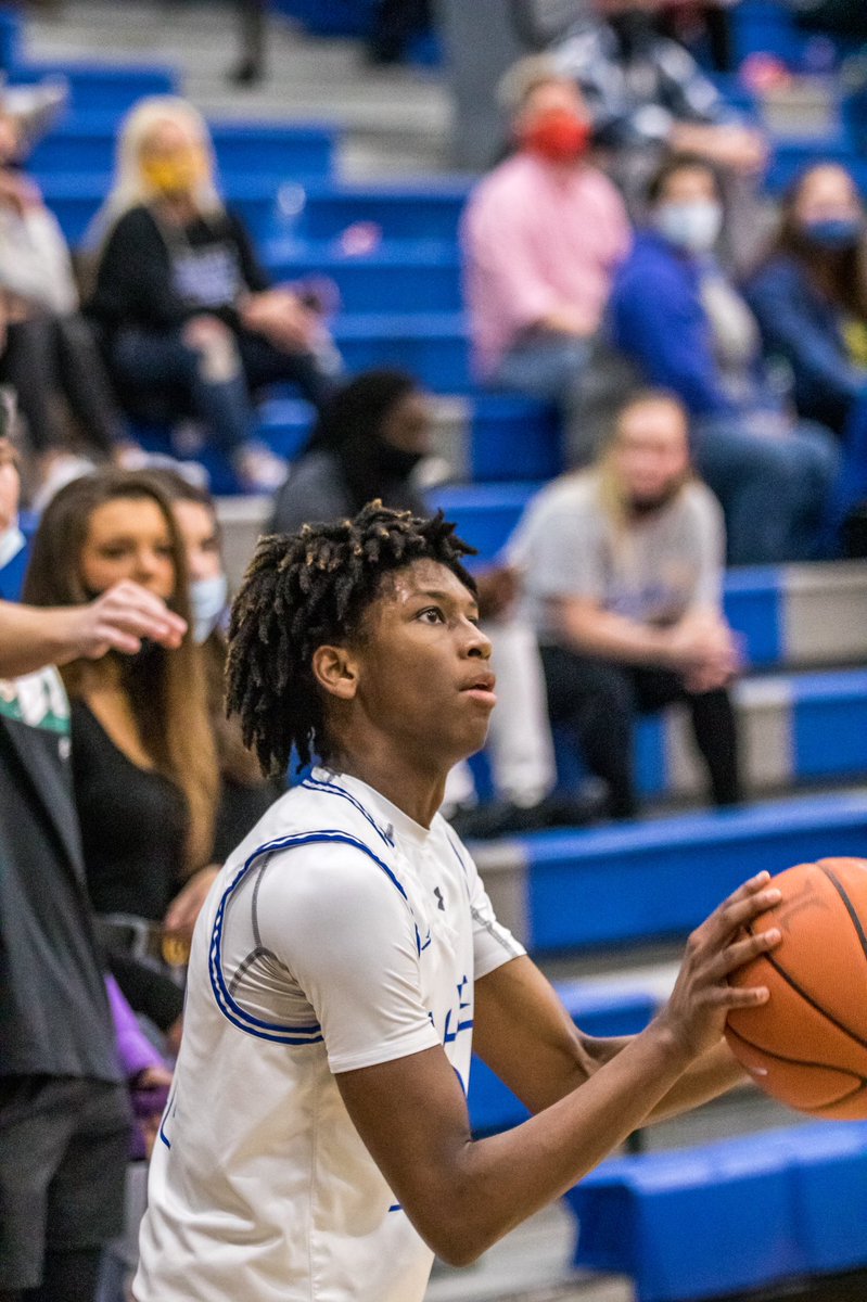 JCSAthletics's tweet image. HS Basketball 🏀 
Eagles 61
USJ 48

Leading Scorers:
Peyton Tinsley- 16 pts
Dylan Arnold -14 pts
Aaron Smith- 11 pts
Ayden Shaw- 10 pts