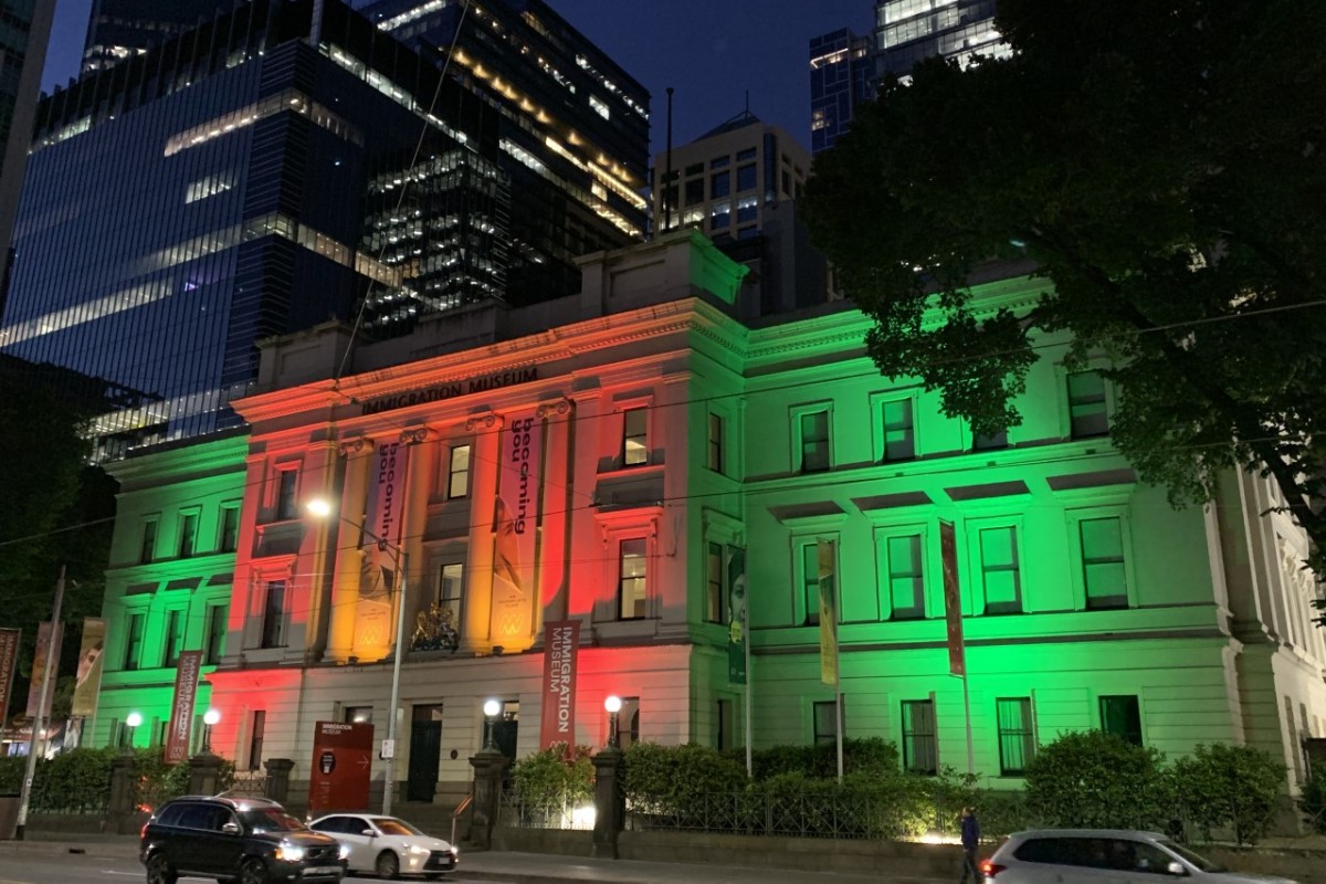 immigration_mv's tweet photo. ✨ Have you seen our beautiful museum shining bright as the glowing #heart of the city? ❤️💚
We’re open every day, and shining bright every night this #holidayseason just for you. Open for everyone, here for you.
@WhatsOnMelb
#ImmigrationMuseum #OpenforEveryone https://t.co/3xenDmqcLl